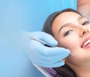 The Hidden Damage Caused by Chewing Ice, Pens and Hard Foods